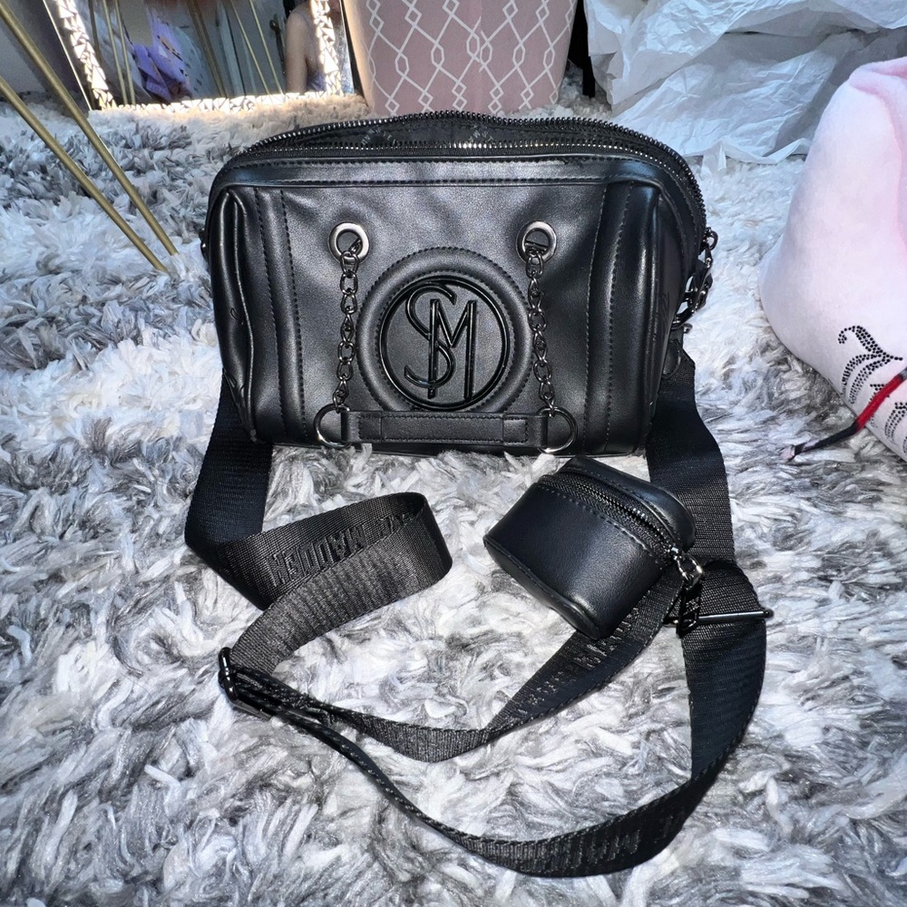 Stylish Steve Madden Black Crossbody Bag